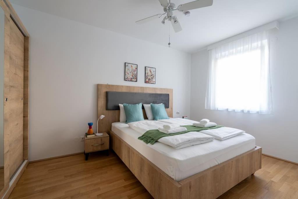 1Br Excellence, Fast To Centre By Hm Apartment Виена Екстериор снимка